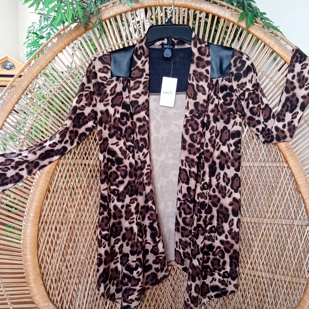 Animal Print fabric cardigan with faux leather